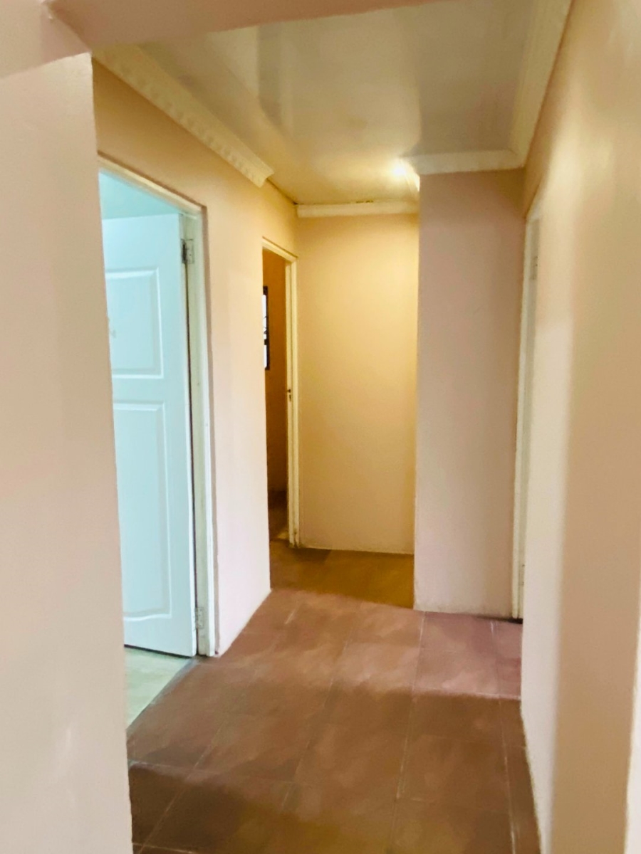 3 Bedroom Property for Sale in Browns Farm Western Cape